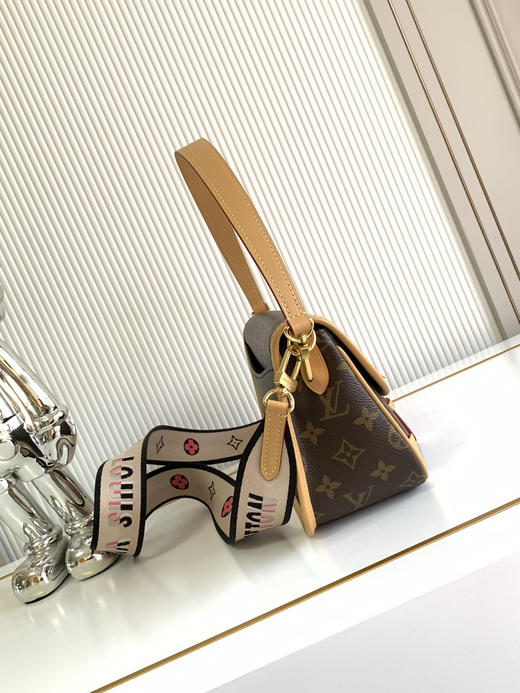 秋冬特惠💰1230 渠道级LV 加强版《全钢五金 动态变码芯片》te级LV 全套包装 M45985 此款 DIANE 手袋 商品图1