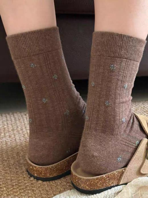 <曾小咸推荐> 法式小碎花中筒袜 日常价79.99/3双！ 活动价39.99/3双！！！【预售款，预计3-15天发货】 商品图5