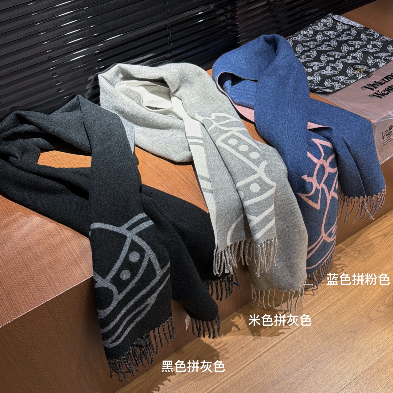 经典爆款 西TAI后土星双面提花保暖围巾披肩 PJ046