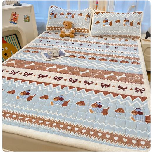 冬季更温暖 A类更放心【馨莱悦  A类印花牛奶绒床褥】柔软蓬松 高克重牛奶绒 绒毛细密 加厚保暖 软糯舒适 亲肤A类  透气吸湿不闷汗 防滑冬季床垫 加厚床单  #M663 商品图2