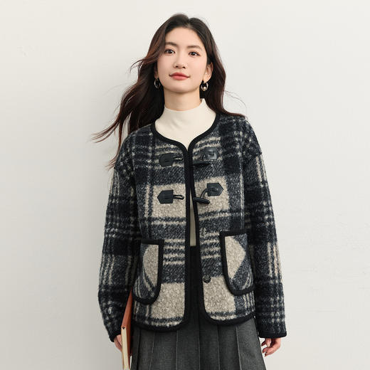 【11/26新品】熙世界复古小香风仿羊毛呢短款外套女冬装小个子牛角扣圈圈呢上衣 商品图4