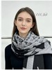 D112573保暖舒适亲肤情侣款可双面佩戴羊绒围巾 商品缩略图11
