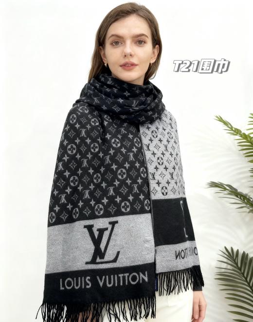 D112573保暖舒适亲肤情侣款可双面佩戴羊绒围巾 商品图6