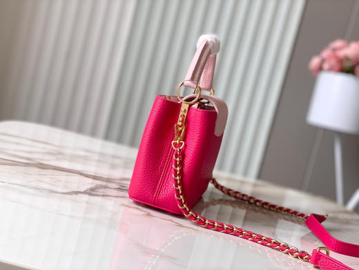 秋冬特惠💰1530 渠道级LV 新品 te级LV 全套包装  M21689/M48865玫红拼链条款 商品图1