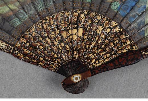 独角鹿西洋古董清代晚期十三行出品彩绘人物故事黑漆描金瑞兽主题竹骨双面折扇 商品图2