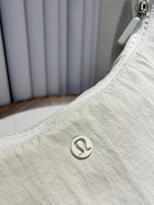 原单正品lu牛角包斜挎包112504 商品图4