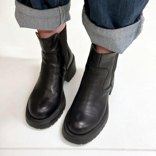 花粉定制【切尔西靴】不加绒，正码正拍，无需拍大一码！黑色、棕色经典色系，筒口松紧设计，穿脱方便，鞋面头层植鞣牛皮，内里头层牛皮，鞋底防滑耐磨，北方可穿 商品图0