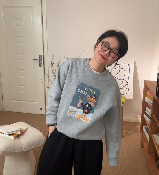 老米优品🎈3-5天！韩代同款《100%棉 🦆达菲鸭减龄加绒加厚卫衣 》韩里韩气，少女感拉满！WY251125A 商品图9