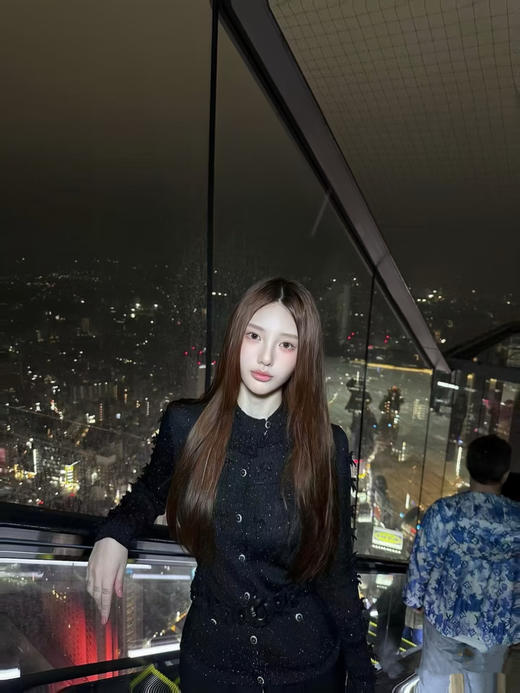 香奈儿 25秋冬 银丝蝴蝶结针织开衫 (TM) 商品图3