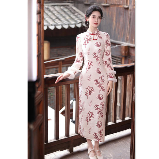 GX时尚改良新中式长款旗袍2025冬季新款年轻少女款日常可穿长袖旗袍 商品图3