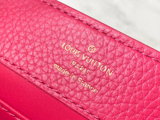 秋冬特惠💰1550 渠道级LV 新品 te级LV 全套包装 N81209/M48865玫红 本款 Capucines 迷你号手袋 商品图6