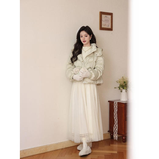 鹿向南「心意昭然」90白鸭绒绿色连帽短款羽绒服女秋冬保暖面包服 商品图1