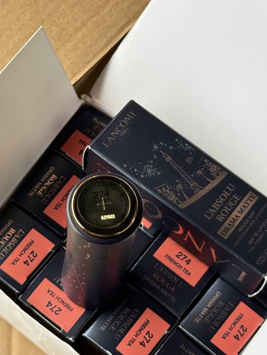 D112529星空系列圣诞限定274色号杏仁奶茶棕色口红 商品图5