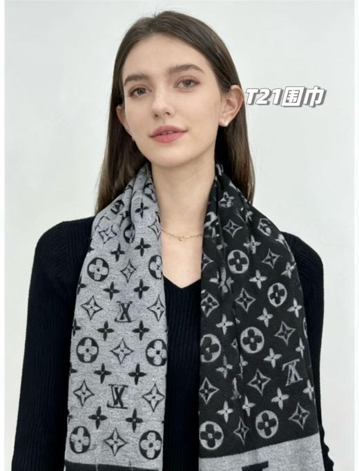 D112573保暖舒适亲肤情侣款可双面佩戴羊绒围巾 商品图10