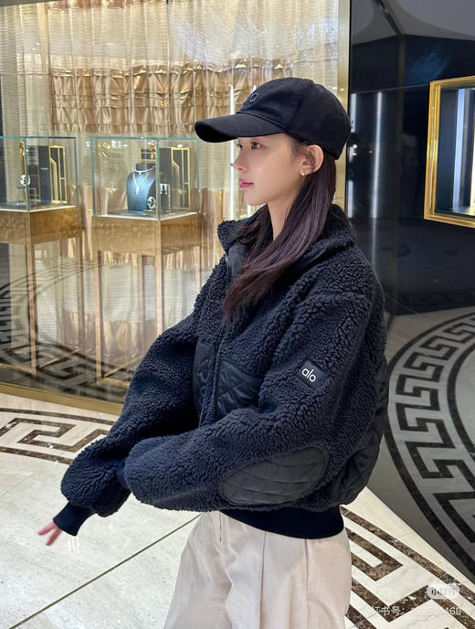 【秒杀价已调 直接拍】火爆的 Alo 上线开卖  智秀同款 立领短款 秋冬飞行员 羊羔绒外套 商品图1