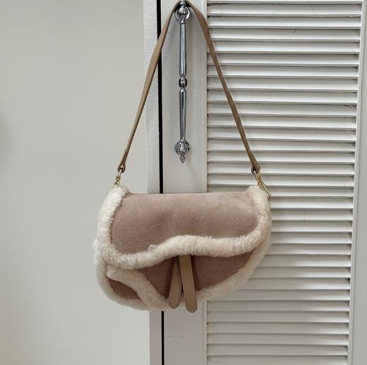 【澳洲品牌】EVERAU   复古马鞍牛皮造型包斜挎包EAA038 商品图4