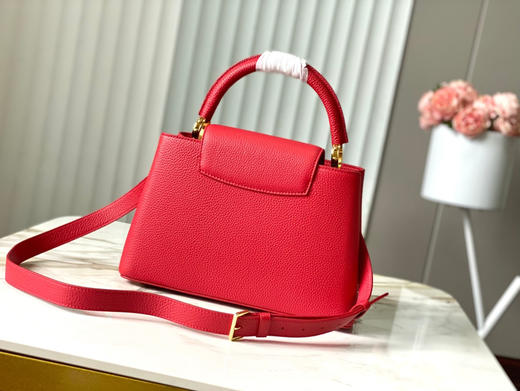 秋冬特惠💰1850 渠道级LV 新品 te级LV 动态芯片 M12936/M48865红色圆花环扣款 本款Capucines 手袋 商品图2