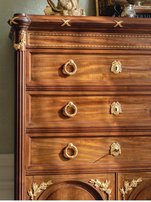 【已售】独角鹿西洋古董19世纪末法国出品路易十六风格铜鎏金精雕花环卷叶纹饰大型立柜 商品图5