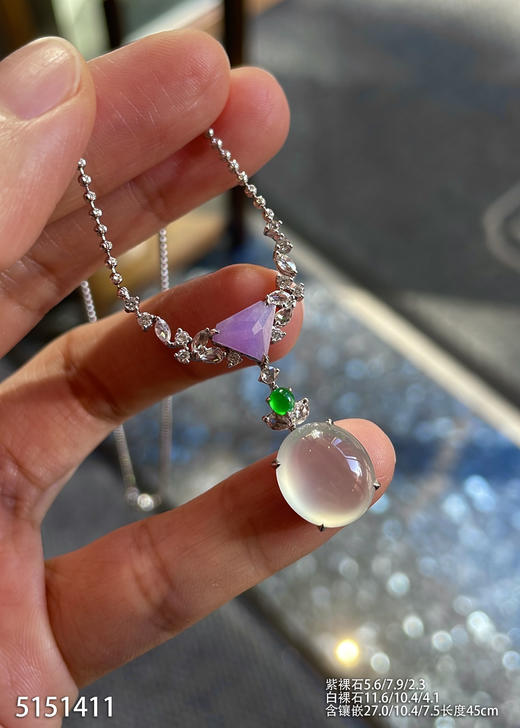 5151411，蛋面吊坠。具体价格微信咨询 商品图0