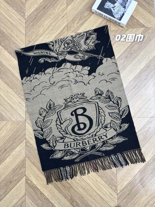 D112576情侣款可双面佩戴棕格纹提花战马羊绒围巾 商品图2
