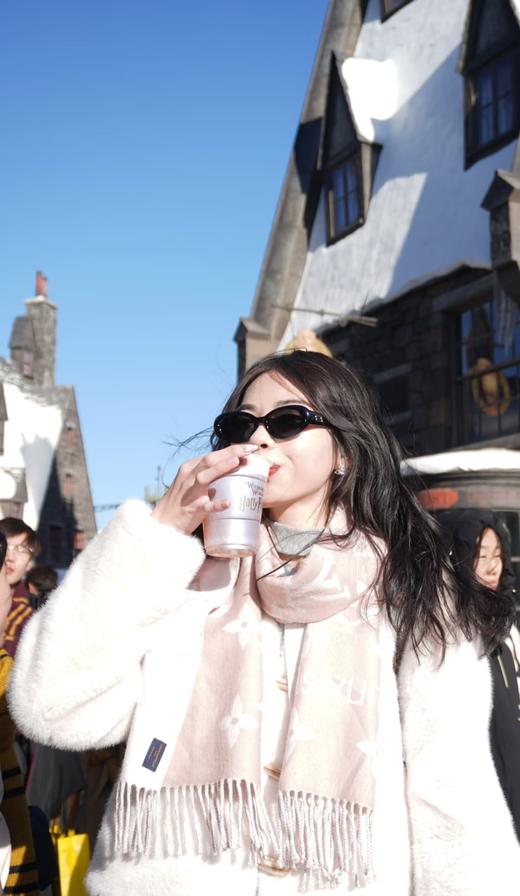 L名媛粉羊绒桑蚕丝围巾 商品图4