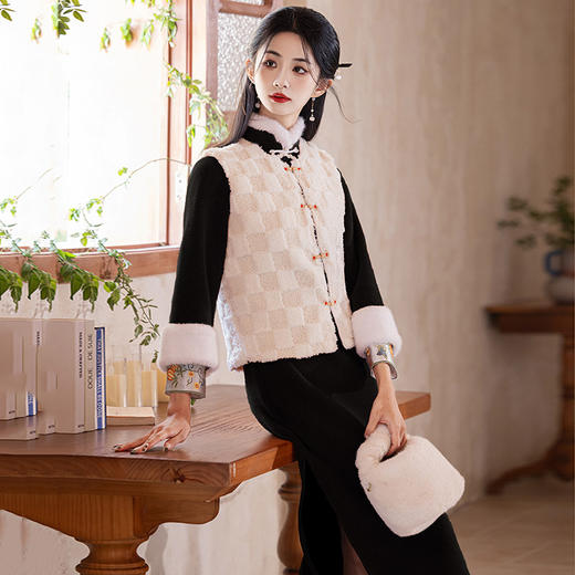 黑色加绒加厚冬装国风，新中式长袖改良旗袍SC20442 商品图2