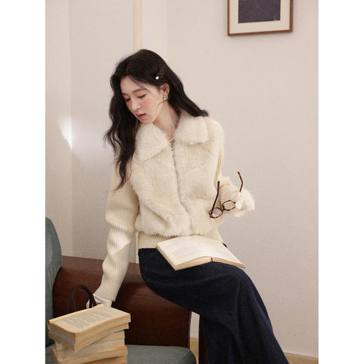 鹿向南「甘泉润沙」杏色拼接设计感短外套女秋冬新款翻领保暖上衣 商品图4