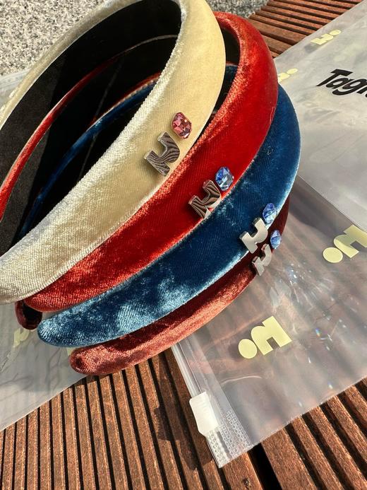 D112535爱心镶嵌水钻银色饰件复古可爱真丝高颅顶发箍 商品图2