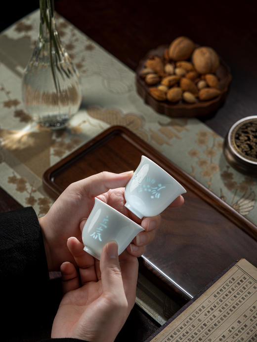 新品 富玉 | 景德镇玲珑瓷组合功夫茶具十二节气杯 商品图1