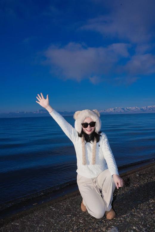 【风风同款！小马刺绣麻花毛衣】秋冬2025新款打底衫软糯慵懒风韩版套头内搭针织衫显瘦圆领打底毛衣 商品图1