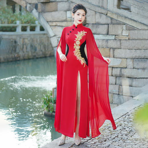 红色中式演出旗袍2025新款表演走秀礼仪主持人礼服时尚大气夏文艺 商品图1