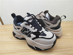 豪行秋冬新款23428611户外运动休闲低跟女鞋单鞋