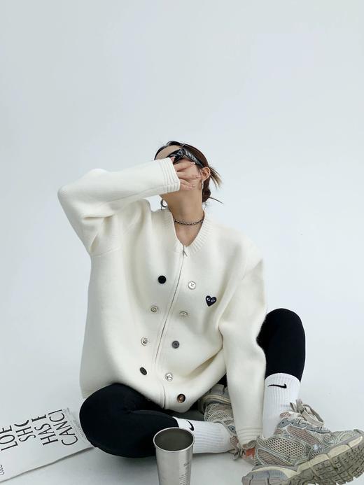 D112565圆领设计不对称多色纽扣学院风针织外套 商品图4