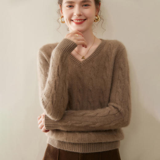 「高货rig」全新升级【铂金会员404/天猫539/差价135】(04640)洛诗琳老钱风双股加厚羊绒衫2025秋冬气质V领显瘦针织毛衣 商品图4