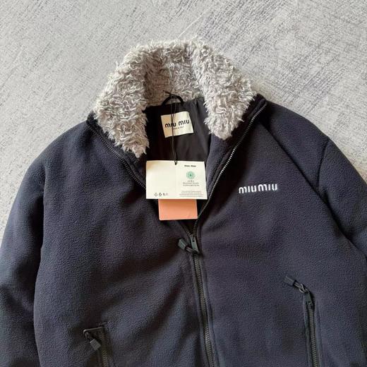 D112549秋冬外层深蓝抓绒内里摇粒绒羽绒服 商品图4