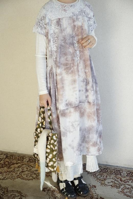 Aodress丝绒刺绣连衣裙 商品图10