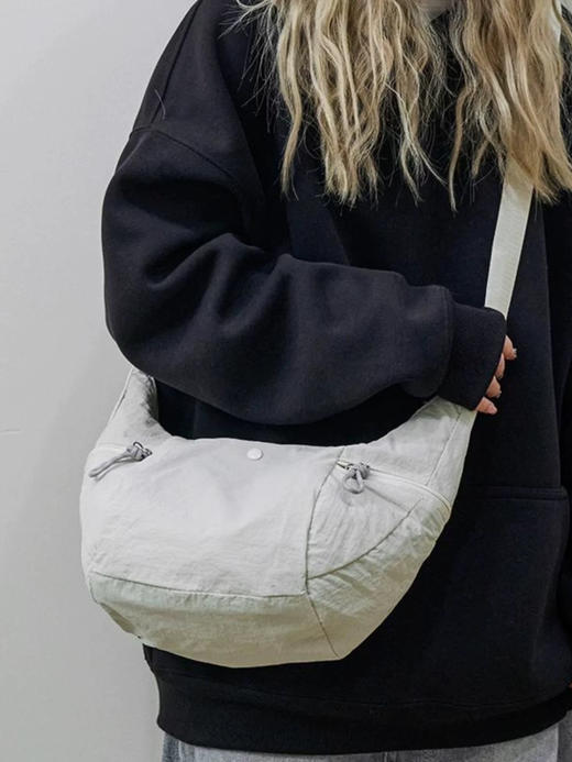 原单正品lu牛角包斜挎包112504 商品图0