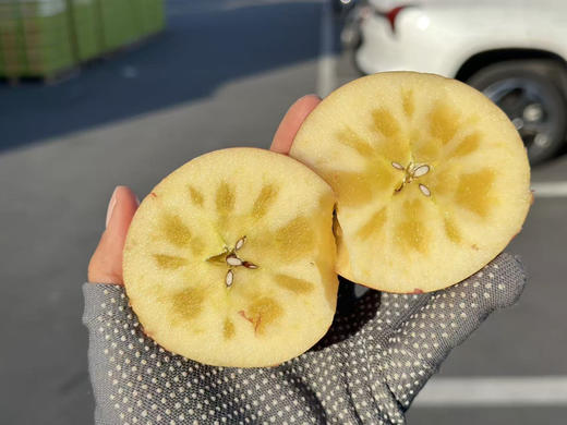 吃不腻de苹果
爷爷的苹果🍎
日常吃选ta，性价比拉满
赶紧囤2箱，慢慢吃，划算 商品图5