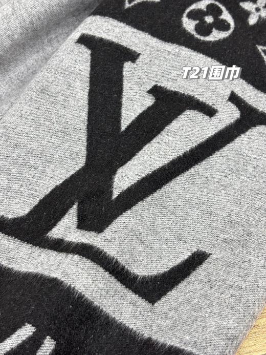 D112573保暖舒适亲肤情侣款可双面佩戴羊绒围巾 商品图14