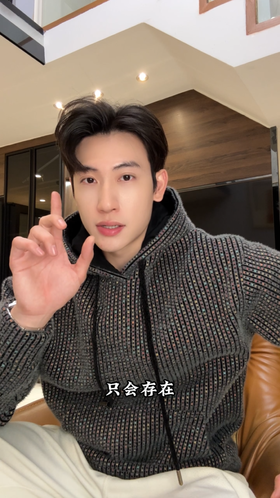 WY1381SDSA男士秋冬新款痞帅男装美式复古彩色竖纹抽绳连帽卫衣百搭时尚