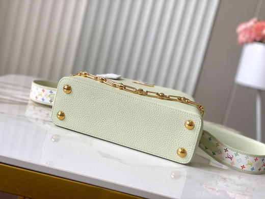 秋冬特惠💰1800 渠道级LV 新品 te级LV 动态芯片 M14101/M48865浅绿三彩限定款 本款 Capucines迷你手袋 商品图8