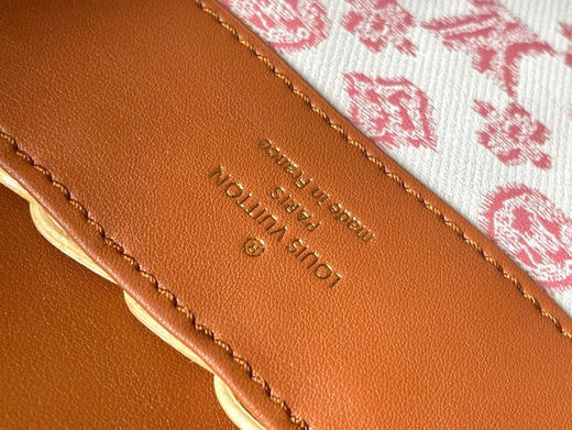 秋冬特惠💰1700 渠道级LV 新品 te级LV 动态芯片 M26025/M48865棕色编织印花竹篮 商品图6