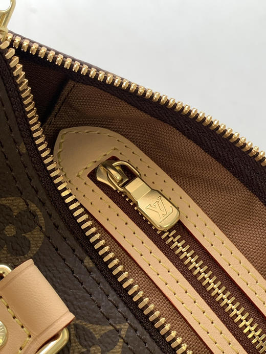 秋冬特惠💰1240 渠道级LV【全钢五金 变码芯片】te级LV 全套包装 M41112老花枕头包 Speedy 手袋 商品图8