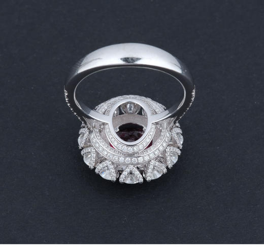 独角鹿西洋古董2000年代欧洲出品18k白金镶嵌钻石及红宝石戒指 商品图5