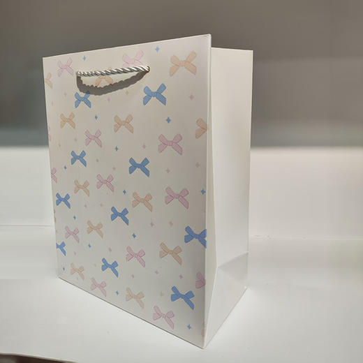 高级感蝴蝶结卡通手提中号礼袋-纪念日百货门店同款167901687 商品图4
