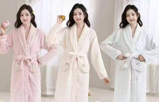 双面法兰绒剪花女士睡袍柔软舒适1415766 商品图0