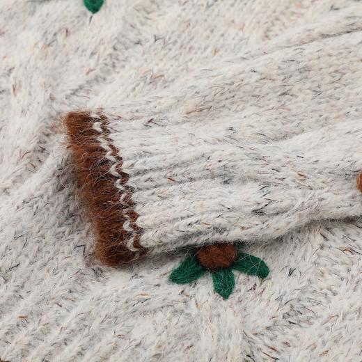 D112528秋冬季新款重工钩花圆领软糯毛衣女慵懒风宽松套头针织衫 商品图7