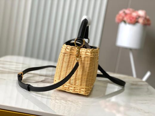 秋冬特惠💰1600 渠道级LV 新品 te级LV 动态芯片 M26003/M48865黑印花竹篮 本款Capucines手袋 商品图1