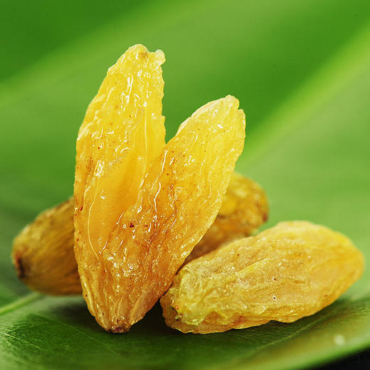 西域果园·无核白葡萄干360g  自然晾晒酸甜果干 商品图3