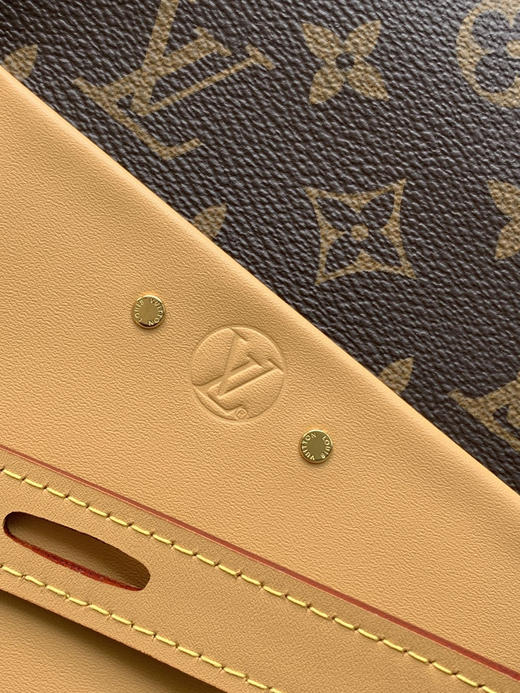 秋冬特惠💰1170 渠道级LV【全钢五金 变码芯片】te级LV 全套包装 M45647老花 圆饼包 商品图5